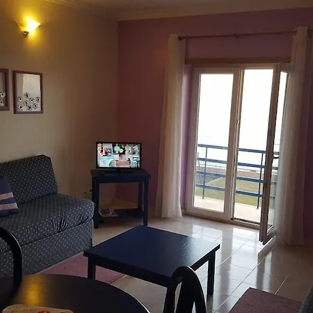 Azul מלון דירות 3*