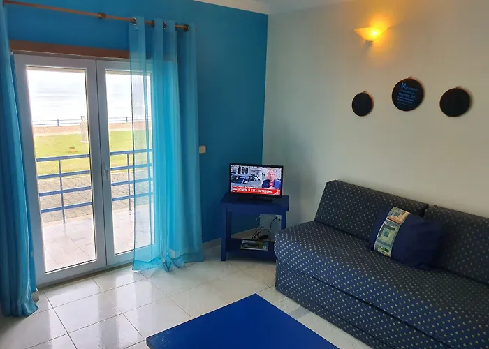 Azul 3* Silveira (Lisbon)